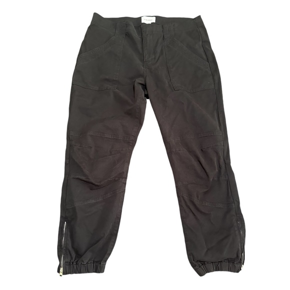 Frame || NWOT || Washed Black Cargo Cropped Pants - Picture 2 of 11